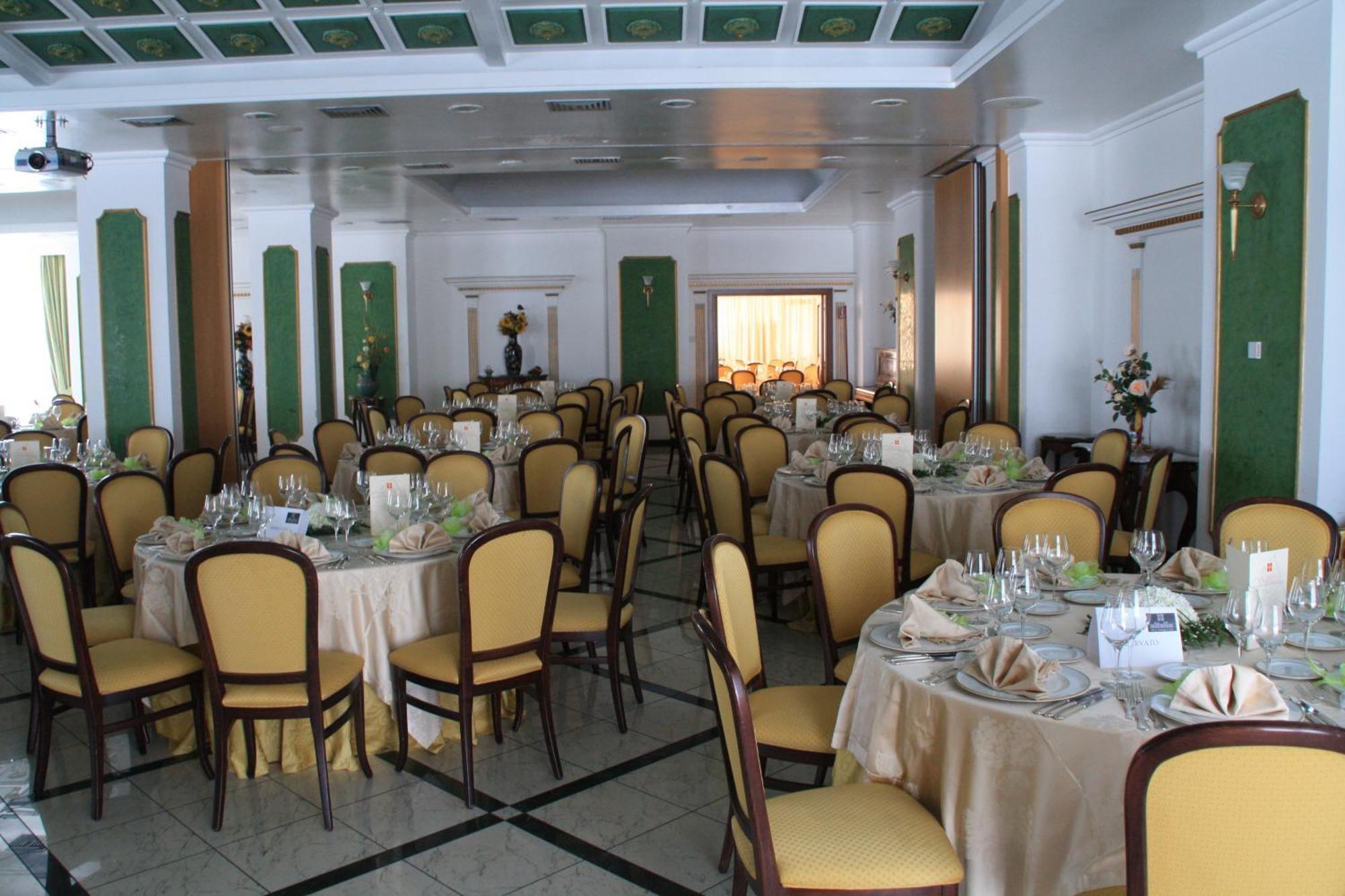 Hotel Villaggio Club Altalia Brancaleone ภายนอก รูปภาพ