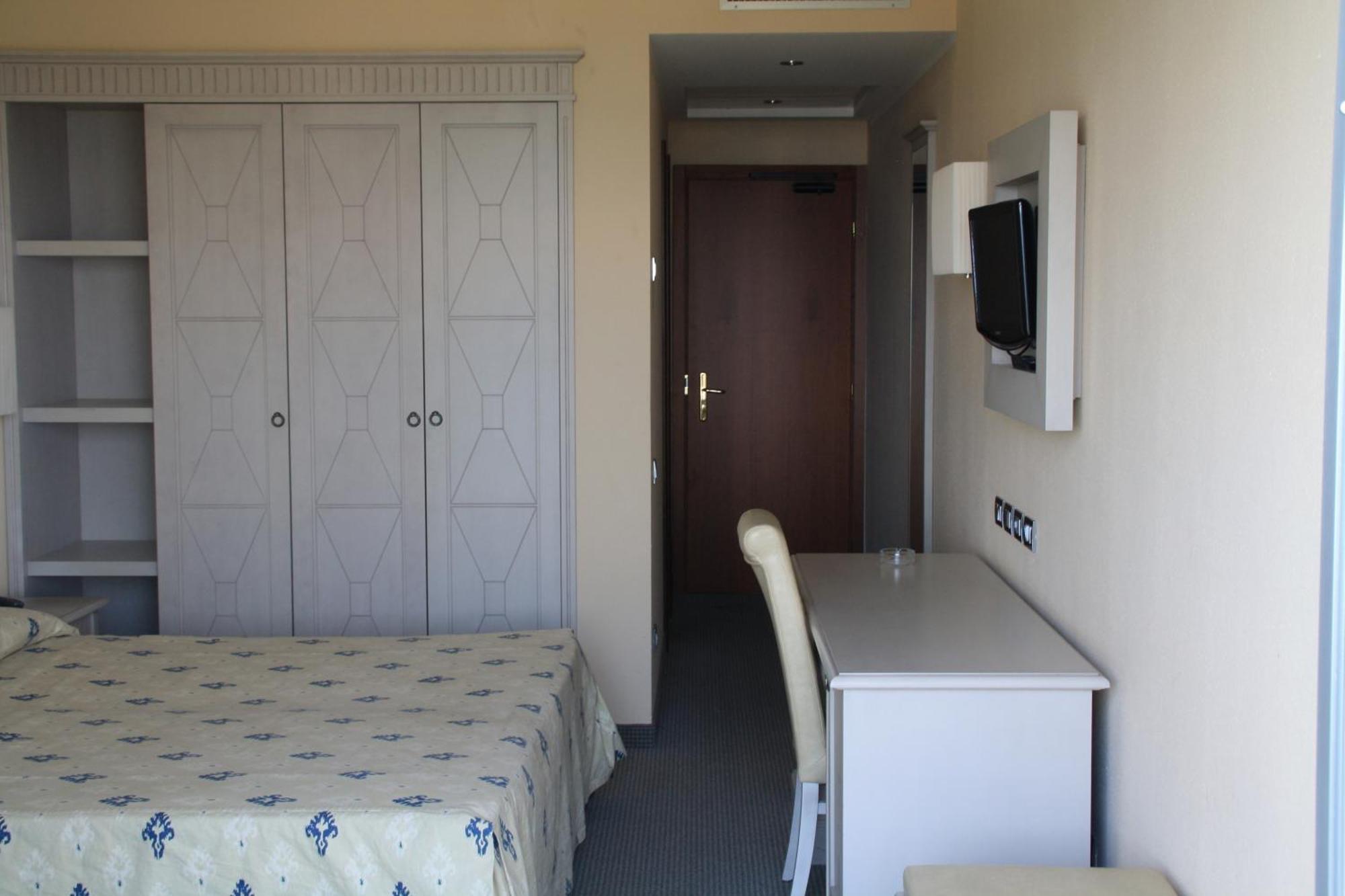Hotel Villaggio Club Altalia Brancaleone ภายนอก รูปภาพ