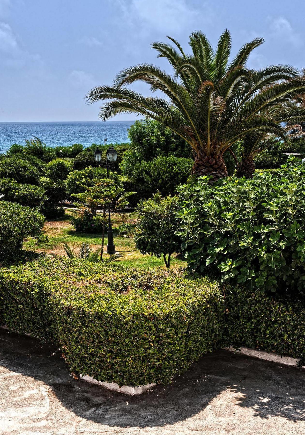 Hotel Villaggio Club Altalia Brancaleone ภายนอก รูปภาพ