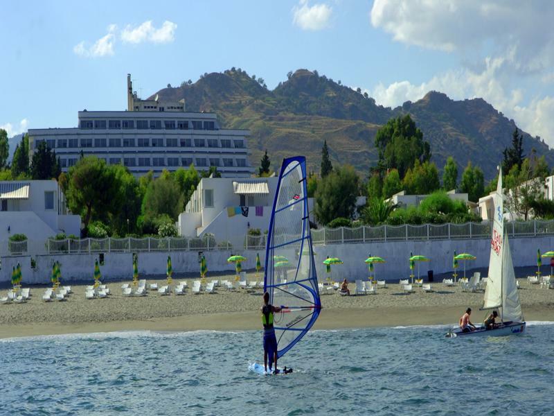 Hotel Villaggio Club Altalia Brancaleone ภายนอก รูปภาพ