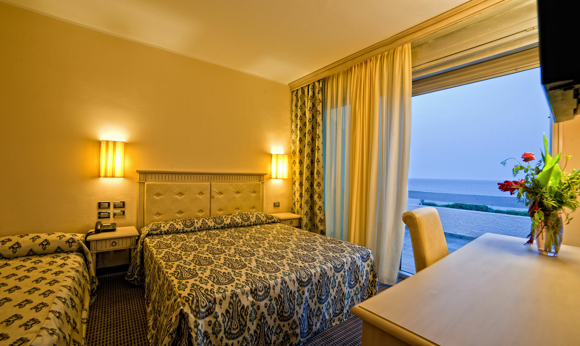 Hotel Villaggio Club Altalia Brancaleone ภายนอก รูปภาพ